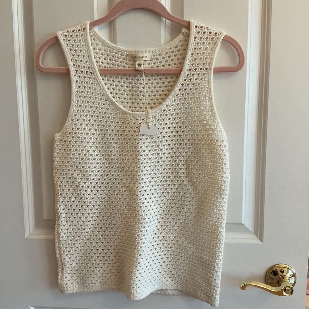 Chic Cream Sleeveless Crochet Tank Top